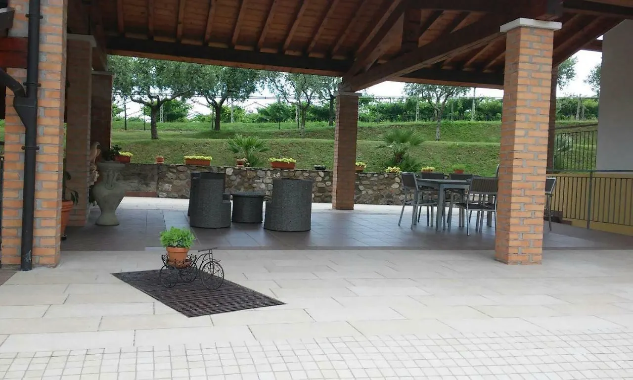 Corte Turrina Cavaion Veronese Italia